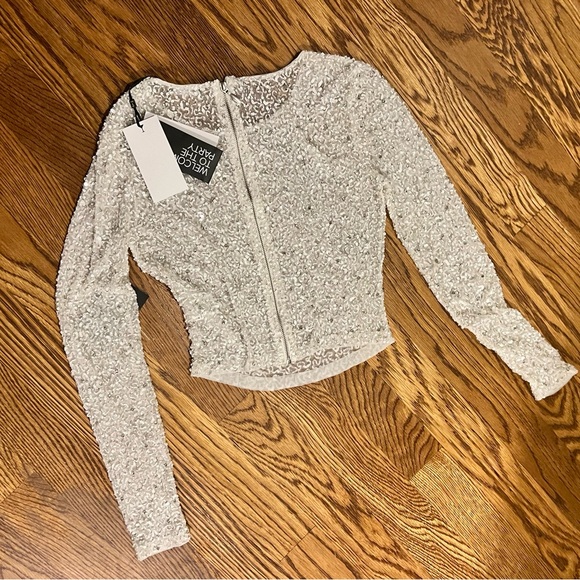 Retrofete white top size small NWT - Picture 5 of 6